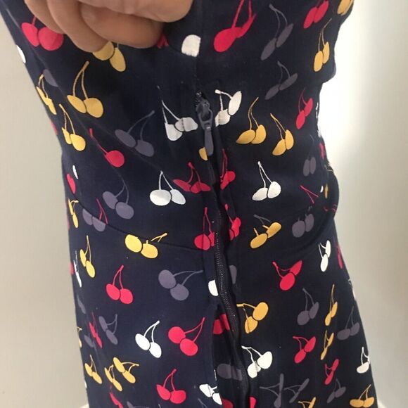 MODCLOTH CIRCUS Blue Cherries Scallop Neck Cap Sleeves Retro Dress UK 10 US 6 - Picture 6 of 9